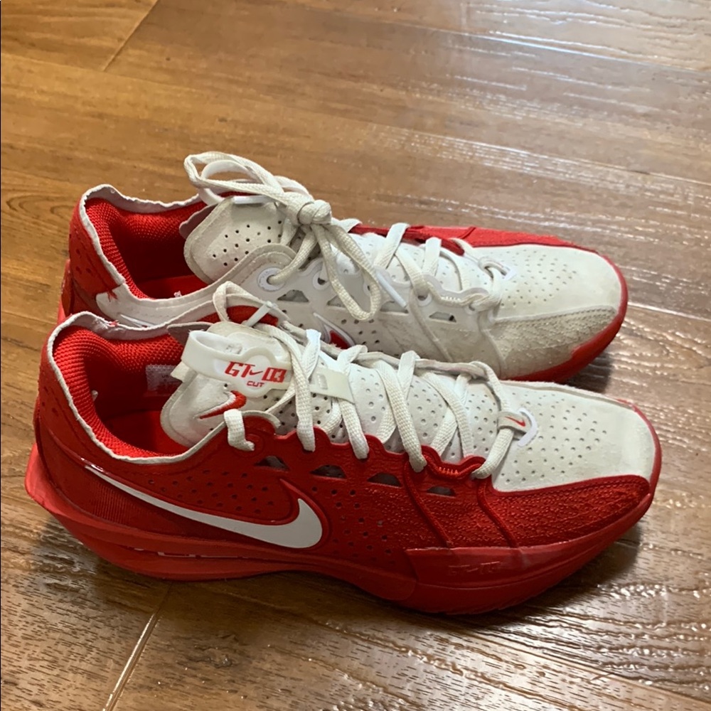 Nike GT Cut 3 Basketball Sneakers